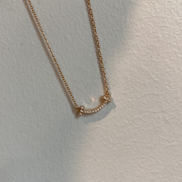 NEW Tiffany&Co T Smile 18k Rose Gold Diamond Necklace w/ Receipt Full Packaging - Picture 5 of 14